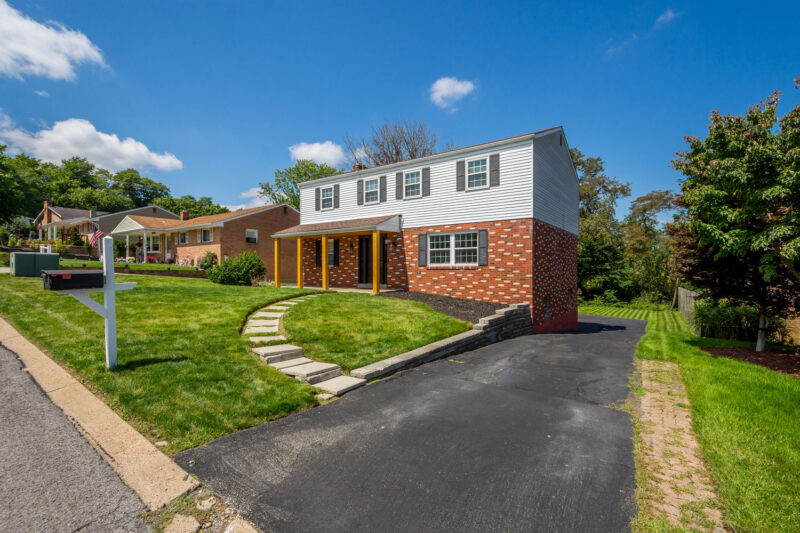 1013 Dana DRIVE — photo 2