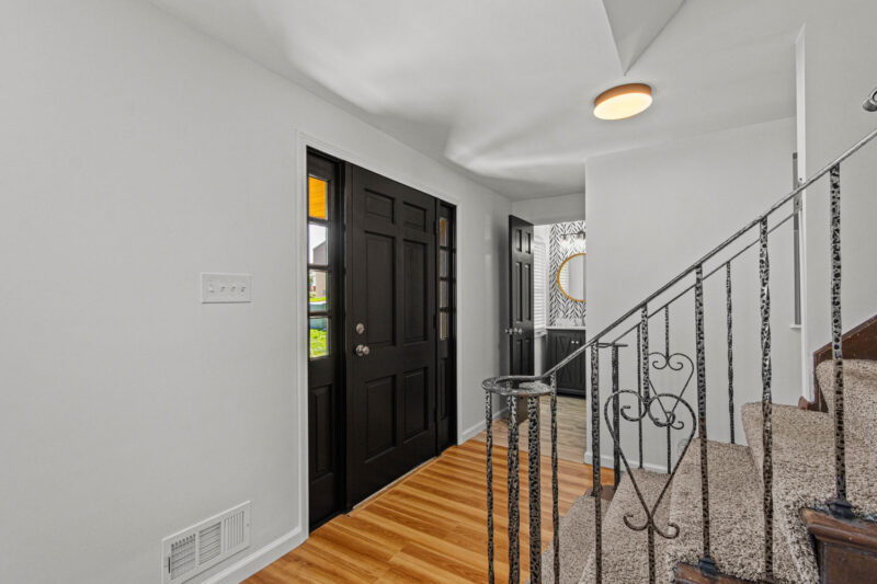 1013 Dana DRIVE — photo 5