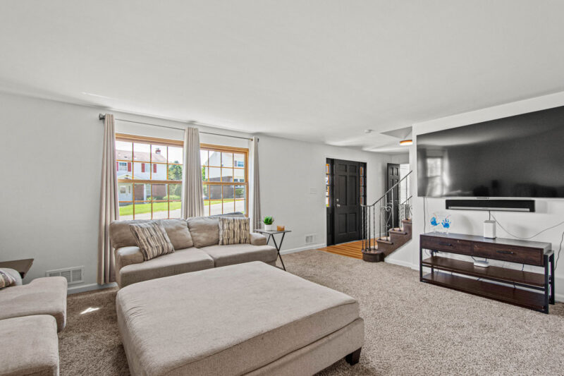 1013 Dana DRIVE — photo 6