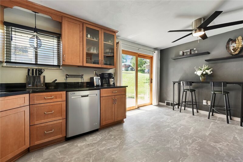 202 Fiesta Dr — photo 7