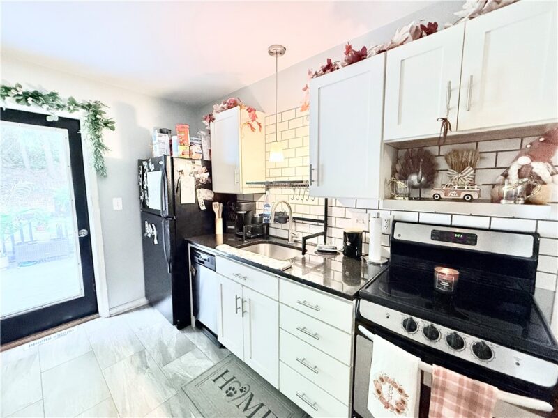 443 Miller Ave — photo 7