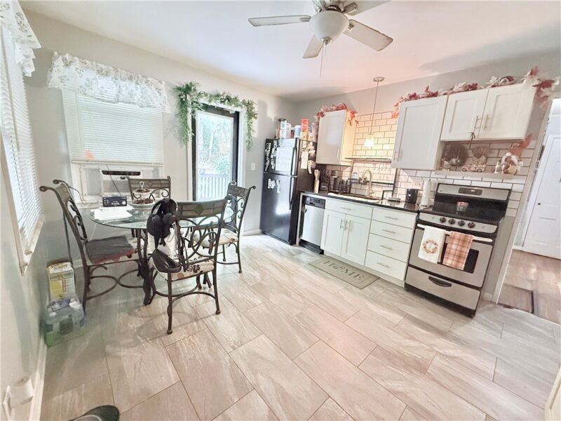443 Miller Ave — photo 8