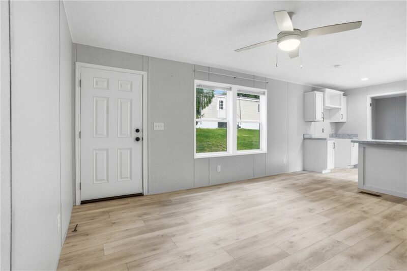 205 Forest Drive — photo 4