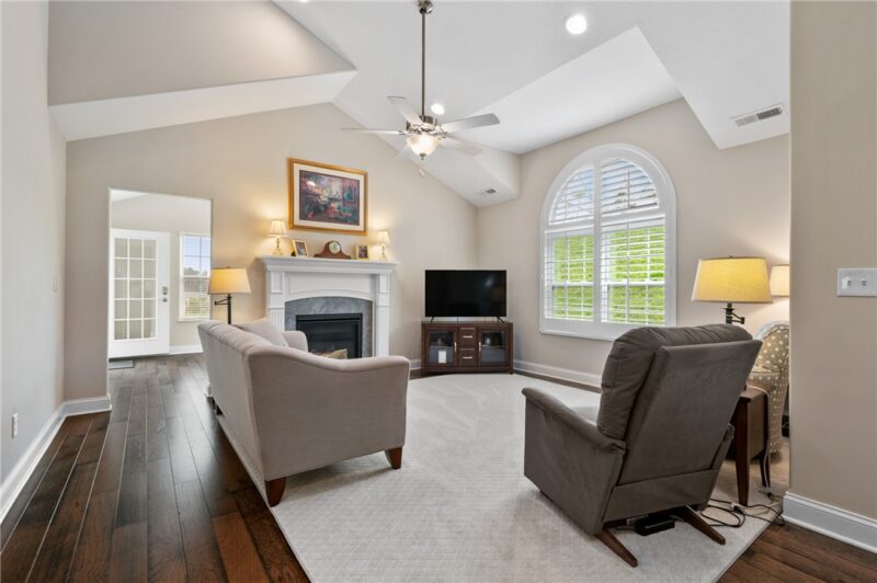 340 Saddlebrook Rd — photo 4