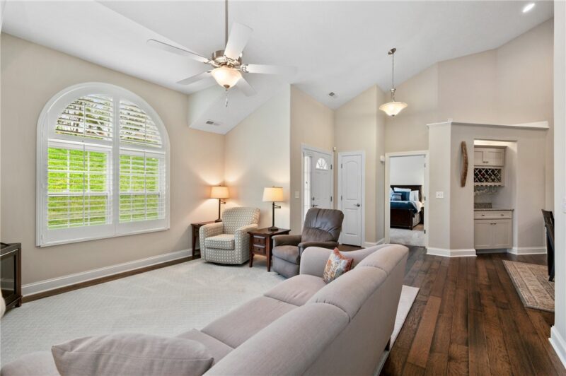 340 Saddlebrook Rd — photo 5