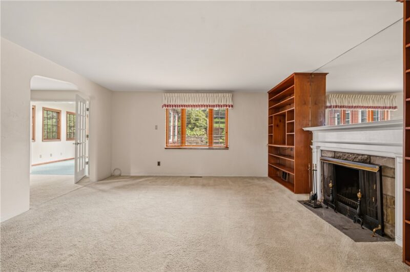 4325 McKee Drive — photo 5