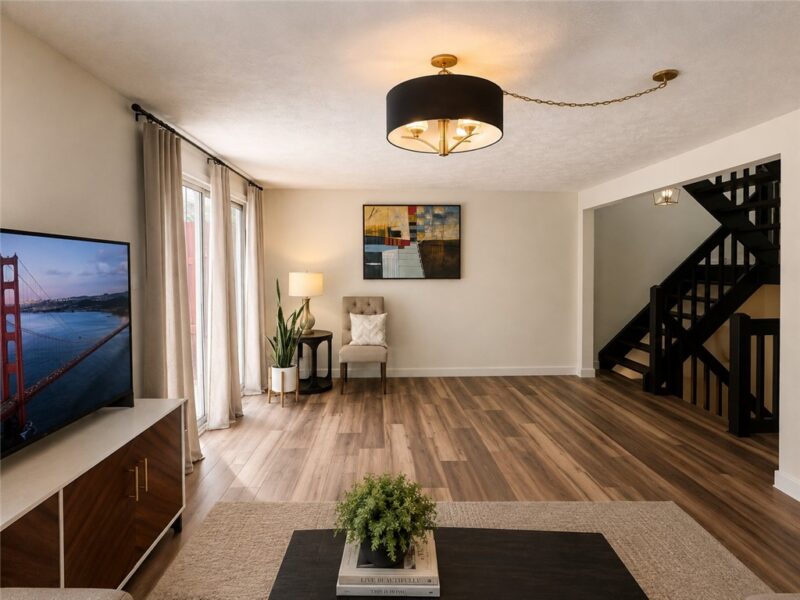 1004 Timberglen Dr — photo 2