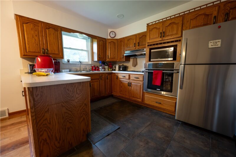 1017 Shenango Rd — photo 4