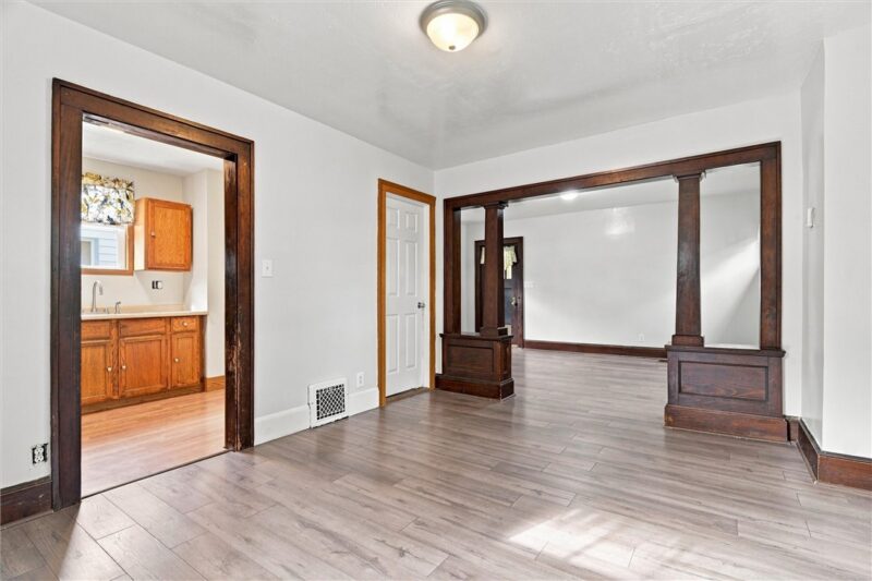 537 Mcclure Ave — photo 6