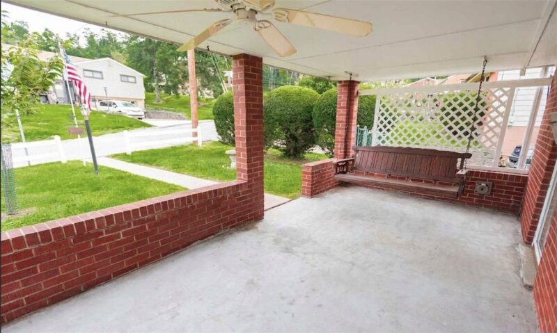107 Mulkerrin Dr — photo 4