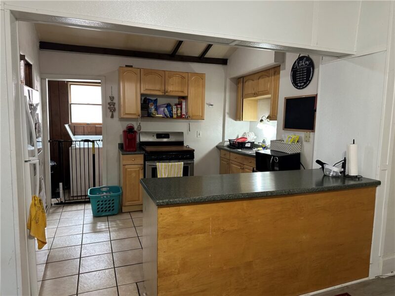 410 Eau Claire St — photo 8