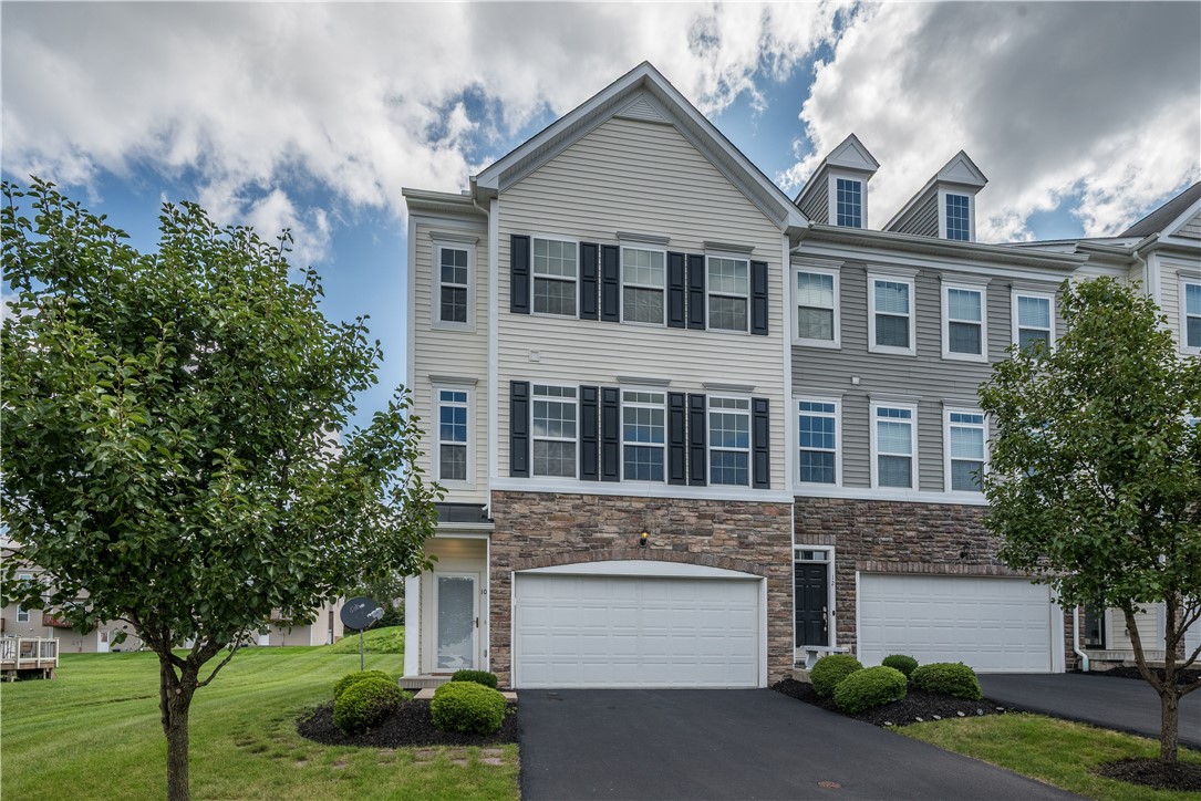 10 Roosevelt Dr — photo 1