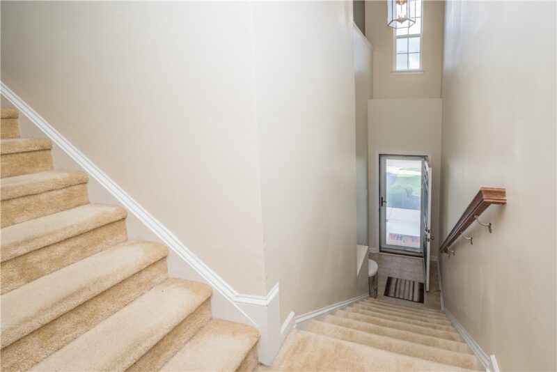 10 Roosevelt Dr — photo 7