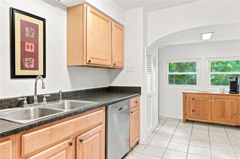 226 Garland St — photo 7