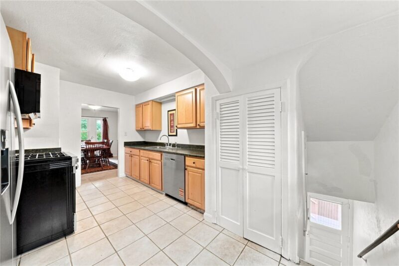 226 Garland St — photo 8