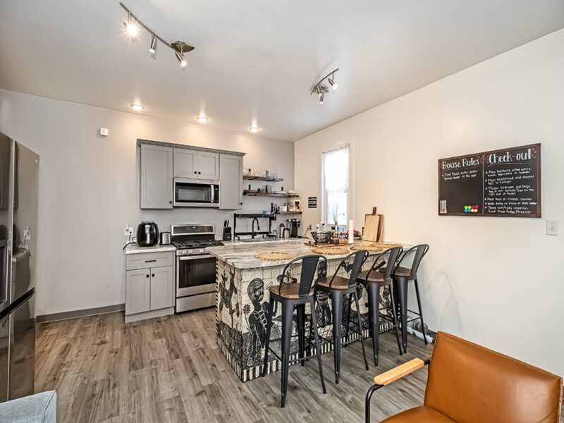 140 Cohassett St — photo 5