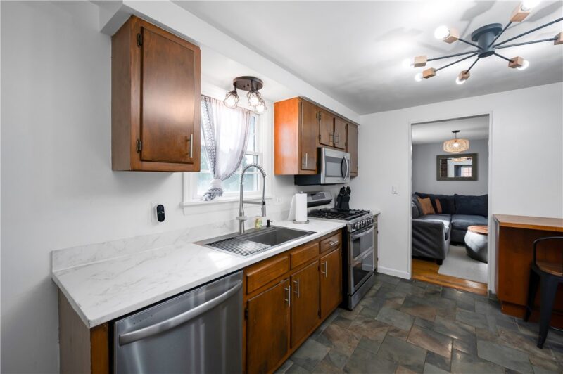 110 Irene Dr — photo 8