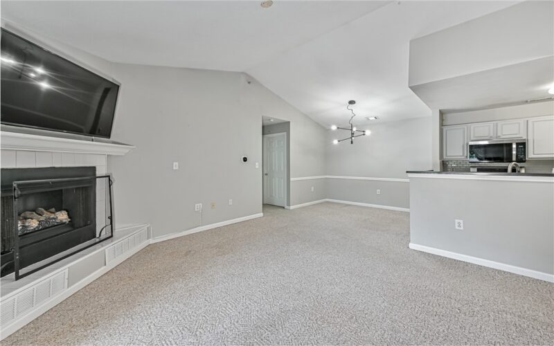 4205 Lenox Oval — photo 6