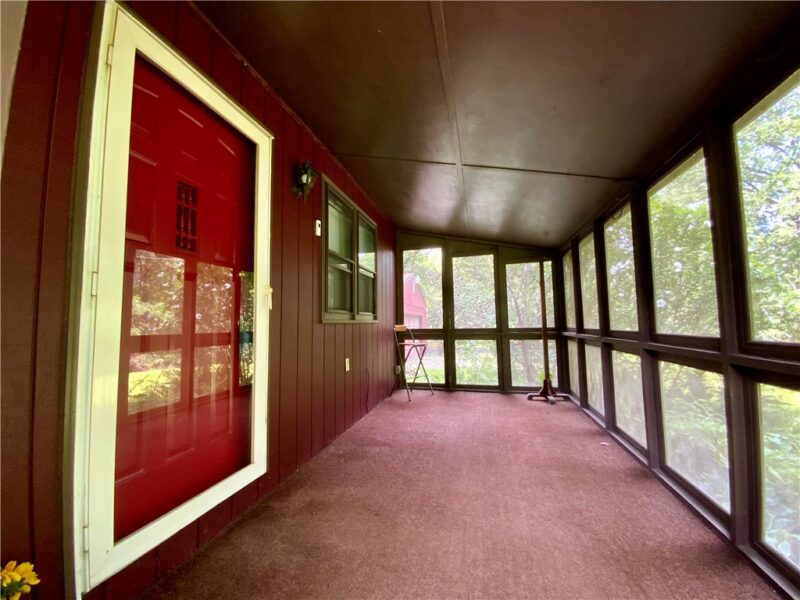 124 Poplar Lane — photo 3