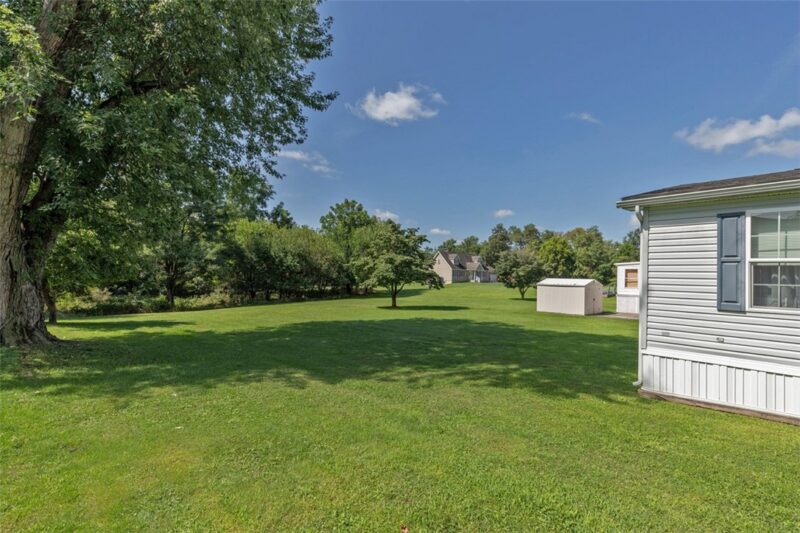 5 River Ave — photo 3