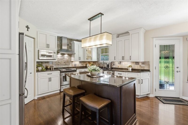 4998 Summit Dr — photo 6