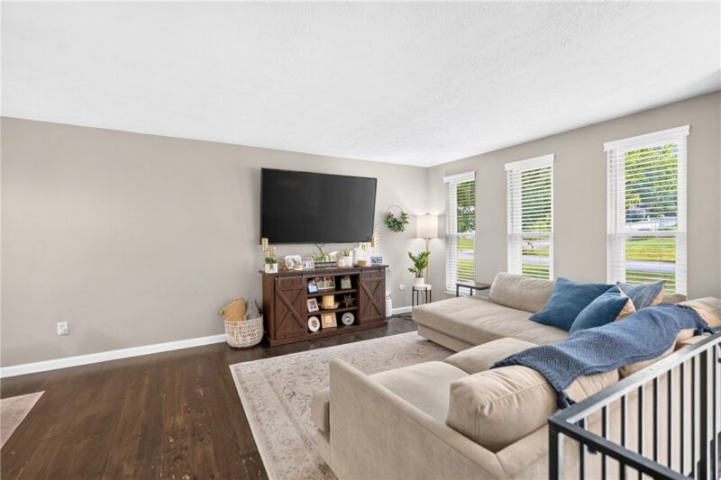 4714 Woodlake Dr — photo 2