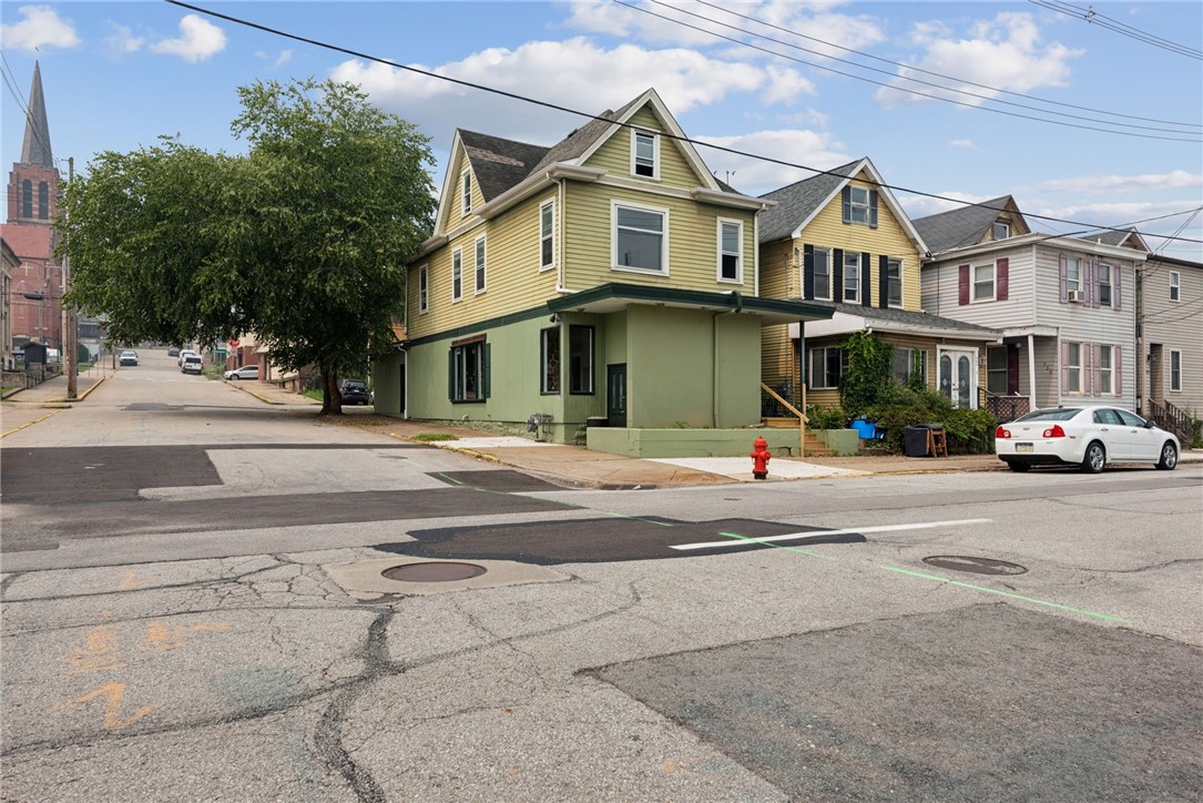 701 MCKEAN AVE — photo 1