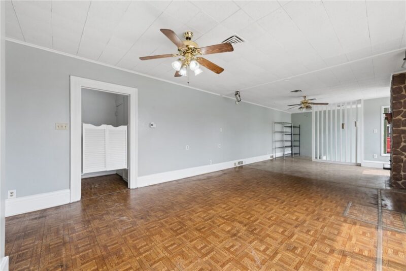 701 MCKEAN AVE — photo 8