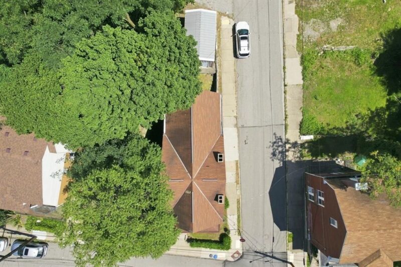 300 N Graham STREET — photo 5