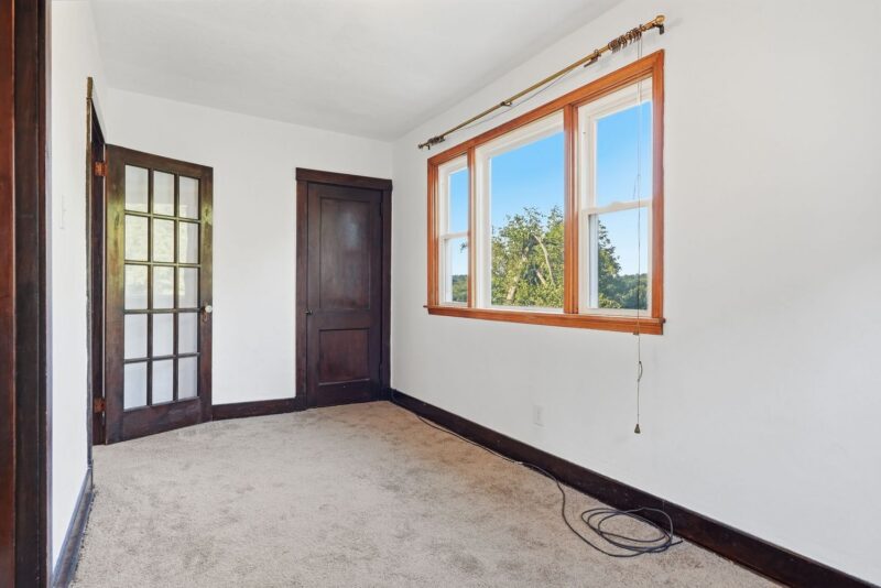 1611 Aurelius Street — photo 2