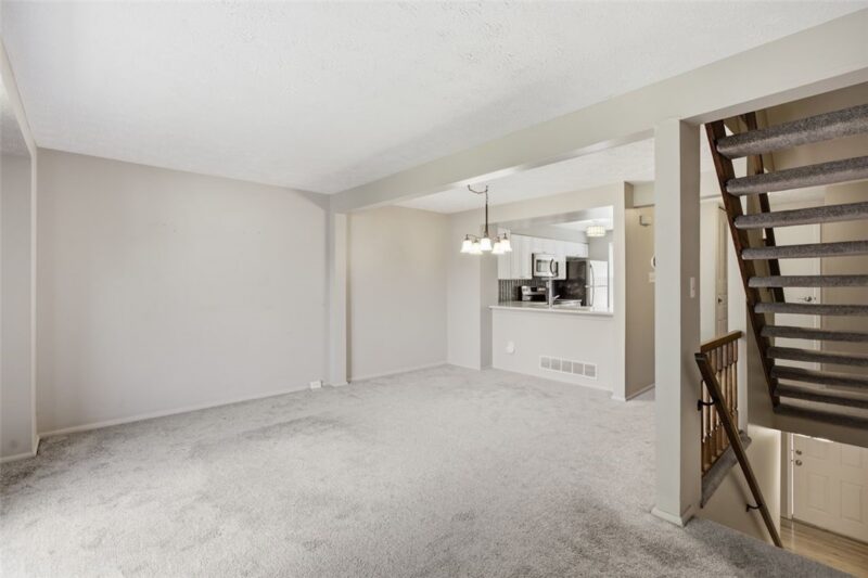 115 Saxonwald — photo 8