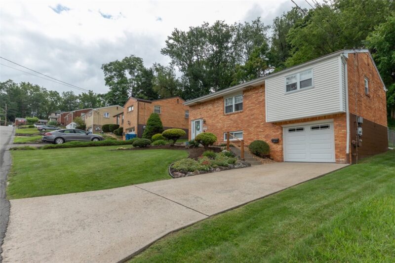 221 Northmont Dr — photo 3