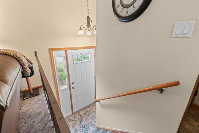 221 Northmont Dr — photo 4