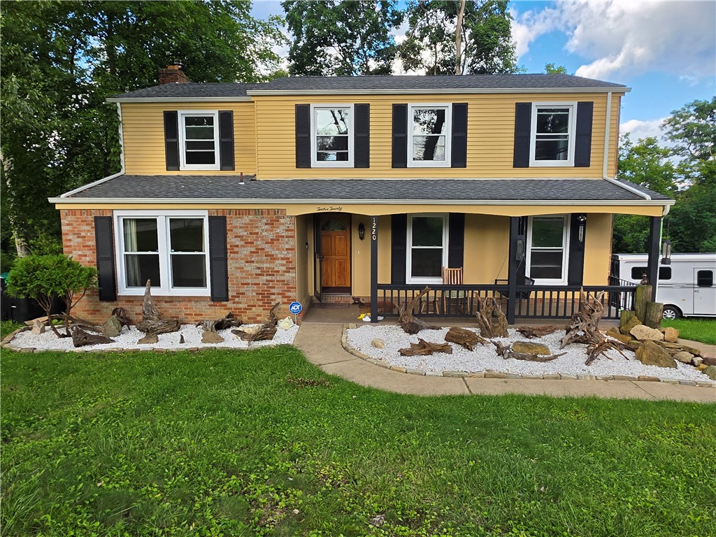 1220 Fox Run Cir — photo 1