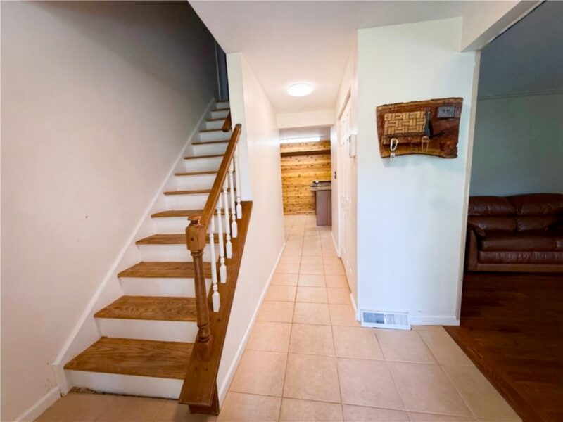 1220 Fox Run Cir — photo 6