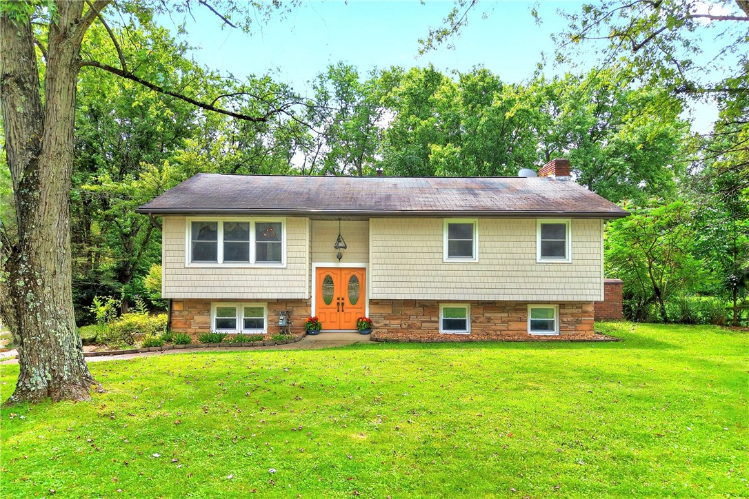 7815 Noblestown Road — photo 1