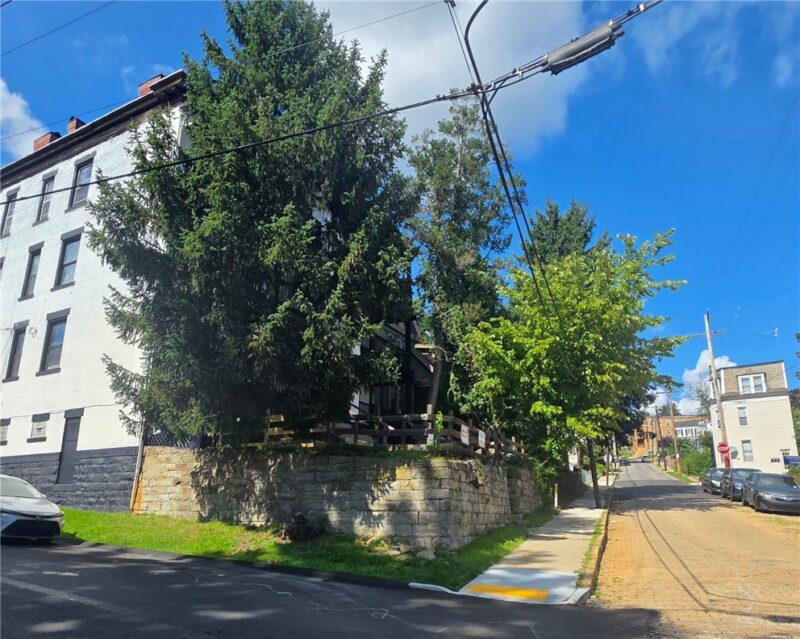 115 S Birmingham Ave — photo 4