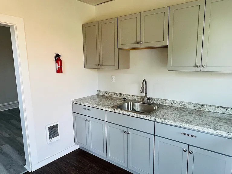 115 S Birmingham Ave — photo 5