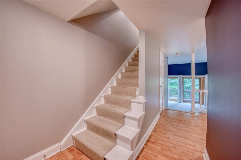 636 Carriage Cir — photo 6
