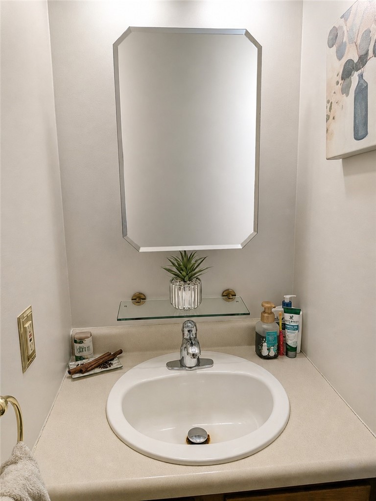 313 Tyler Dr. — photo 4
