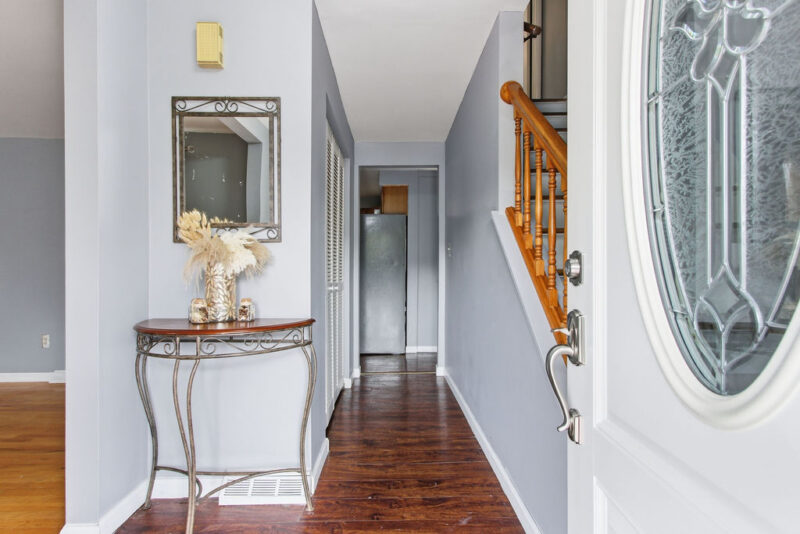 163 Crescent Gardens Drive — photo 3