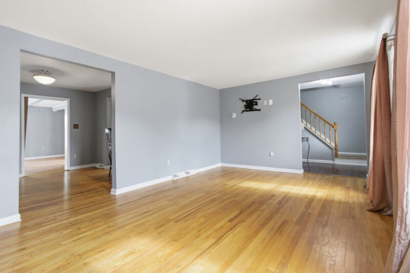 163 Crescent Gardens Drive — photo 5