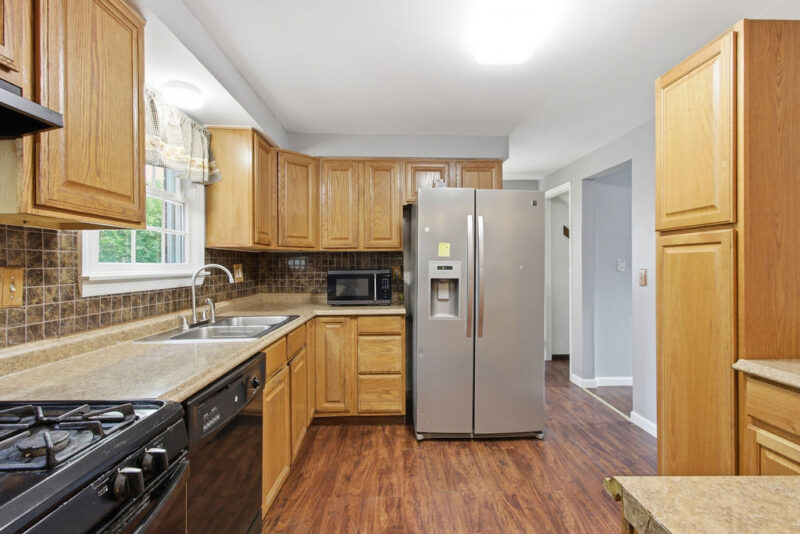 163 Crescent Gardens Drive — photo 8