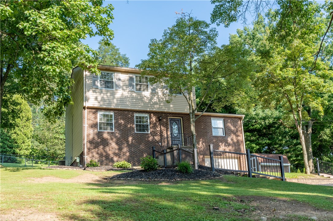 155 Thorndale Dr — photo 1