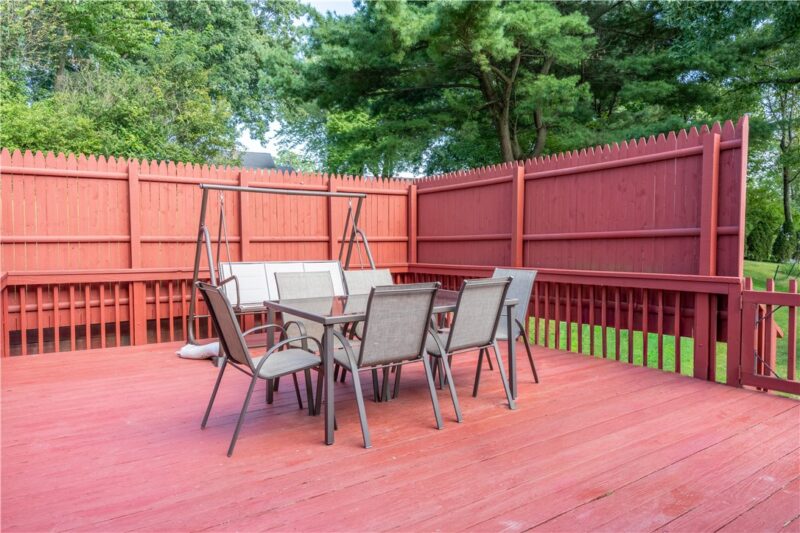 155 Thorndale Dr — photo 3