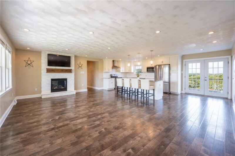 408 Mcklveen Rd — photo 7