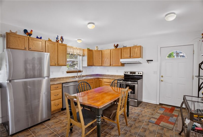 1021 Arch St — photo 3