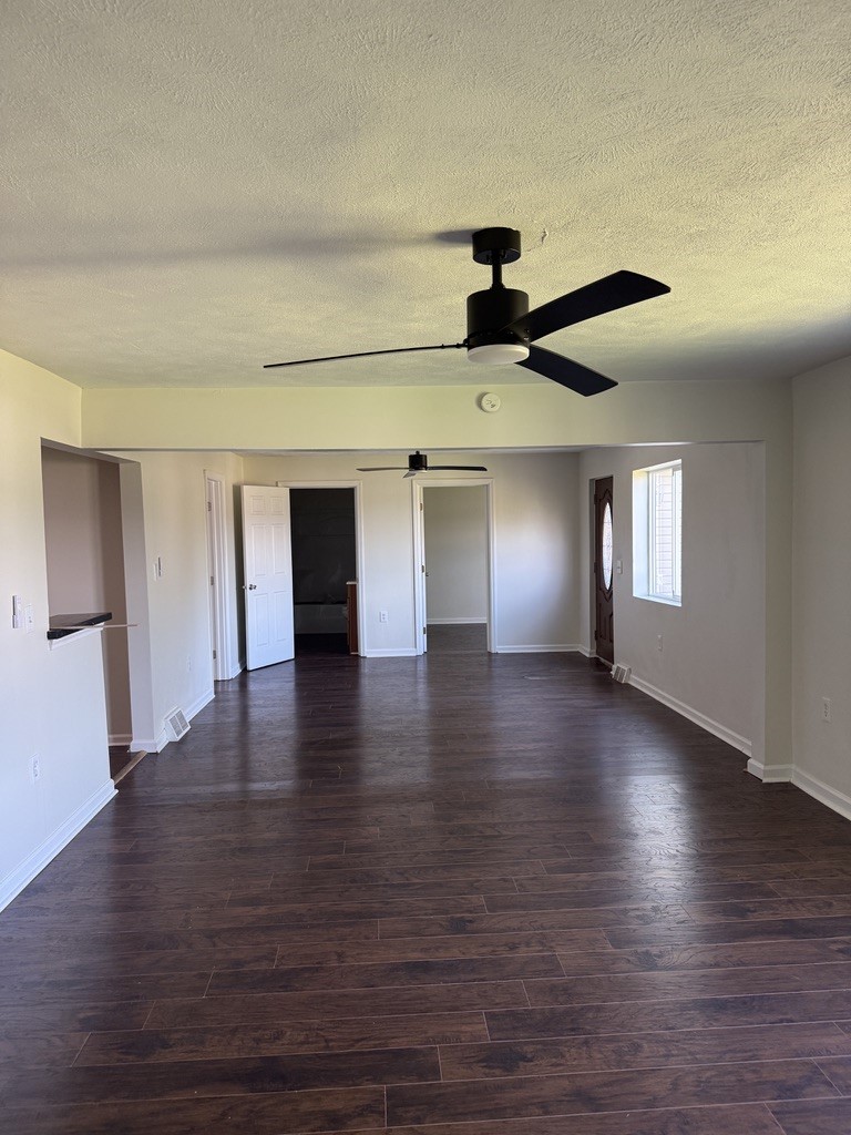 1618 Beaver Rd — photo 2