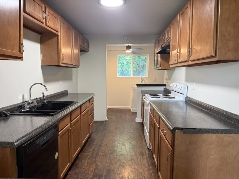 1618 Beaver Rd — photo 3