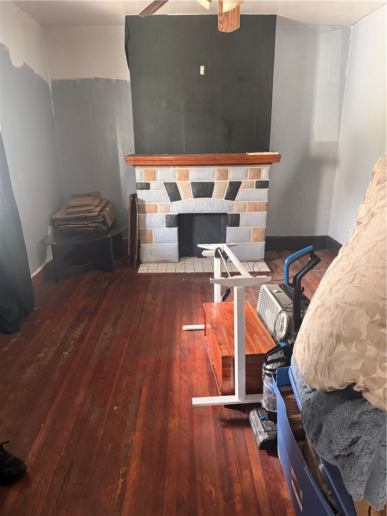 1316 Irwin St — photo 2